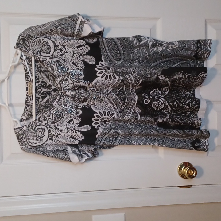 V Neck Pattern Top